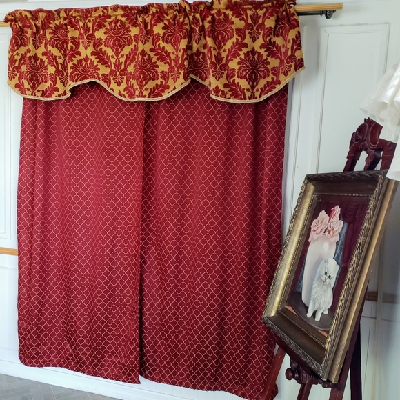 Linens N Things Curtain Panels Valances Ties 74W x 79L Wide Pocket Red Jacquard - Picture 7 of 16